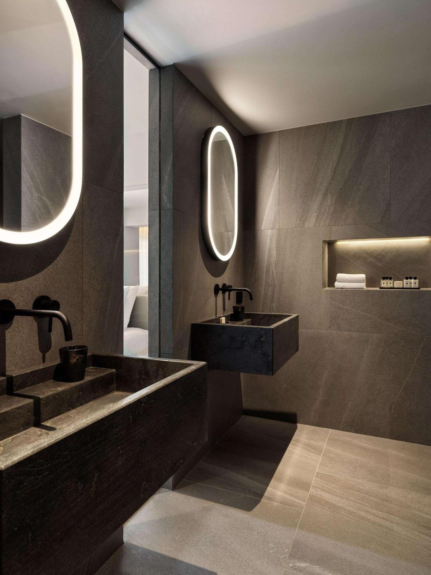 מלון Niko Seaside Mgallery (adults Only) 5*