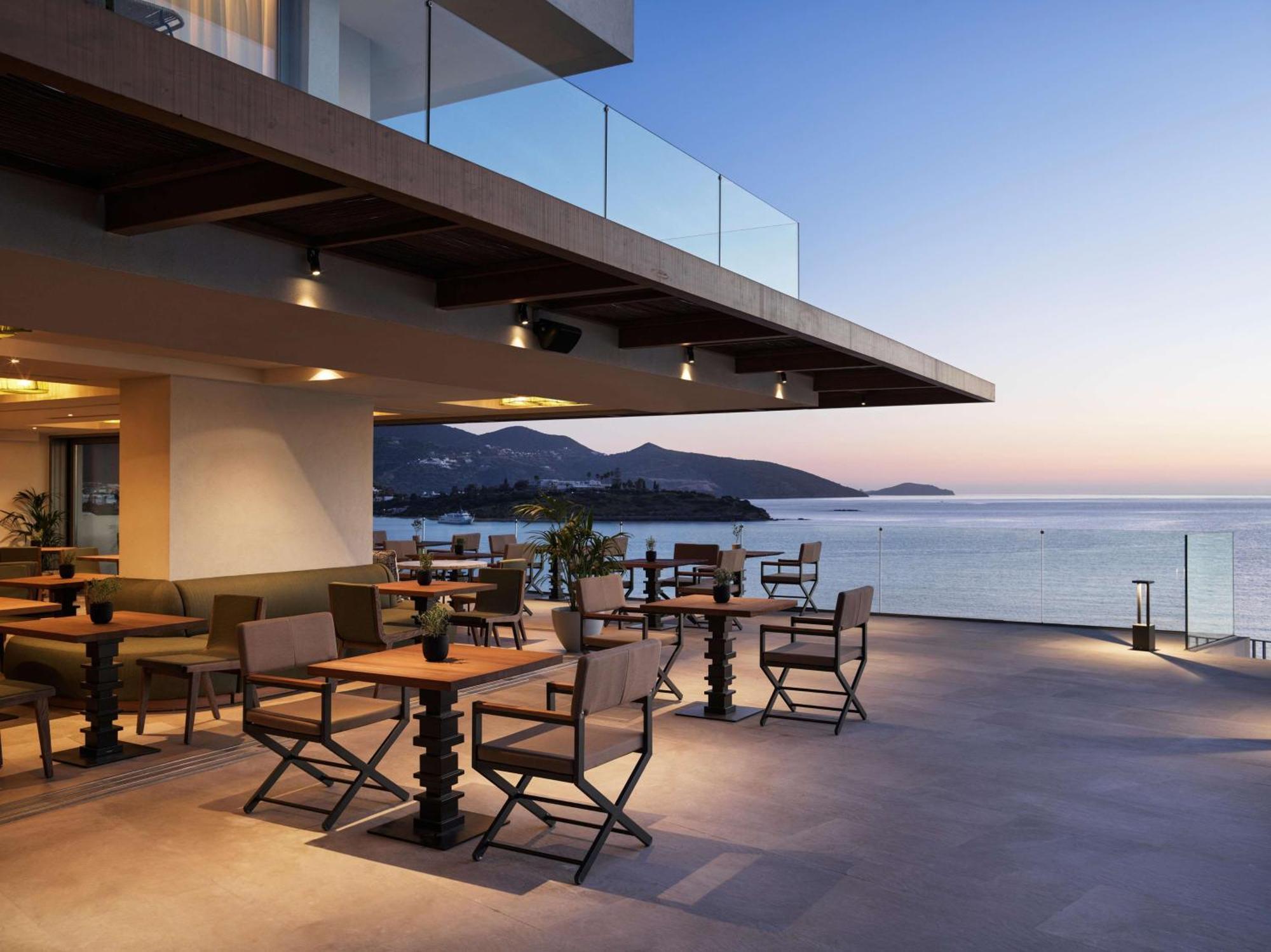 Niko Seaside Mgallery (adults Only) מלון 5*