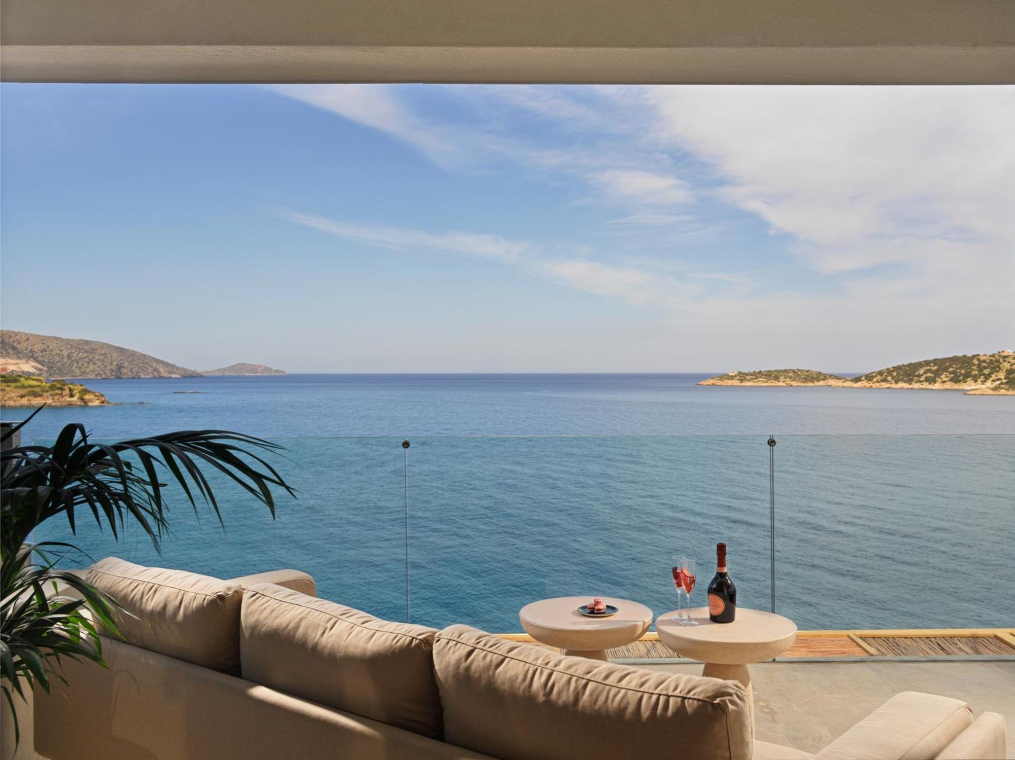 Niko Seaside Mgallery (adults Only) מלון 5*